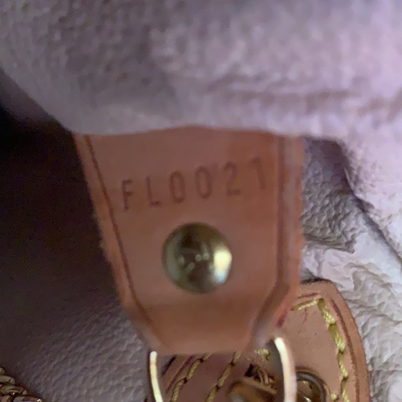 ❤️❤️SOLD❤️❤️Louis vuitton mono bucket bag GM - Picture 5 of 16